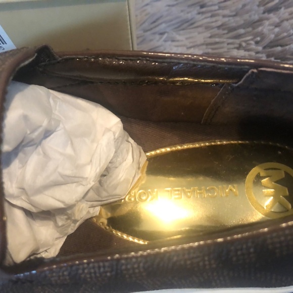 Michael Kors Keaton Slip On - Picture 4 of 9